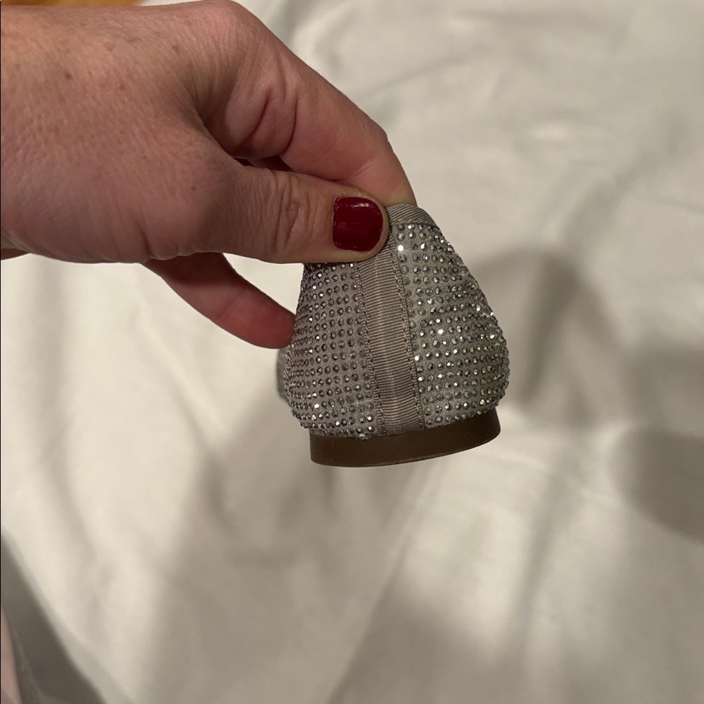 Gianni Bini 7.5 Elegant Gray/silver Rhinestone Flats - Picture 8 of 11